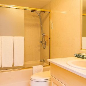 Diamond Two-Bedroom Suite Apartment